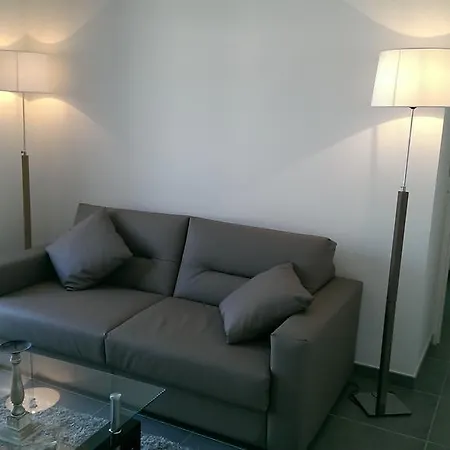Rue Merle Apartman