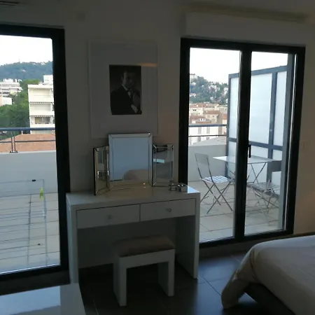 Apartman Rue Merle *